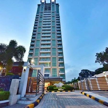 Padgett Place Prime Suites Cebu Bagian luar foto