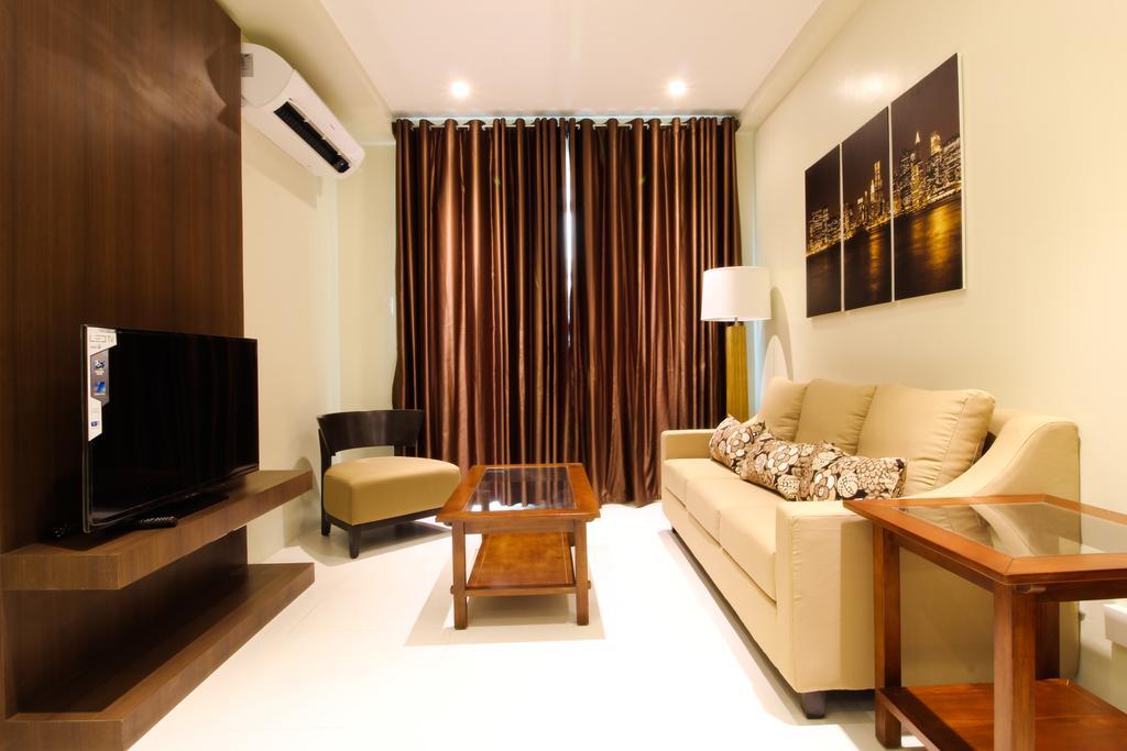 Padgett Place Prime Suites Cebu Bagian luar foto