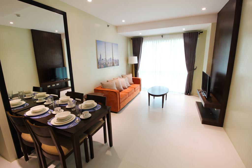 Padgett Place Prime Suites Cebu Bagian luar foto
