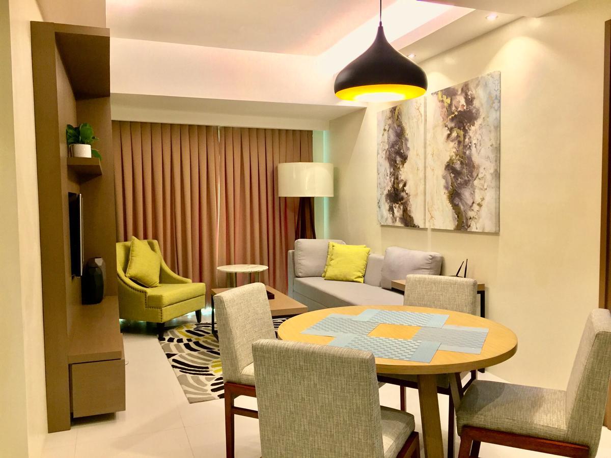 Padgett Place Prime Suites Cebu Bagian luar foto