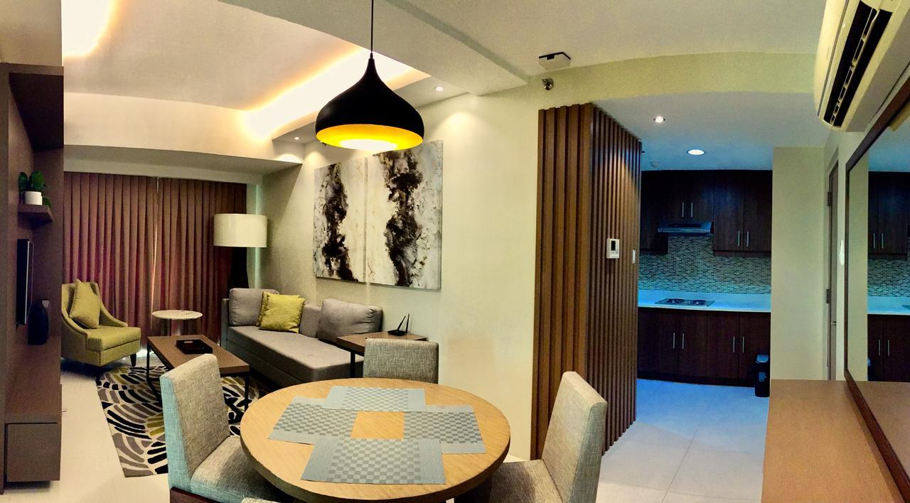 Padgett Place Prime Suites Cebu Bagian luar foto