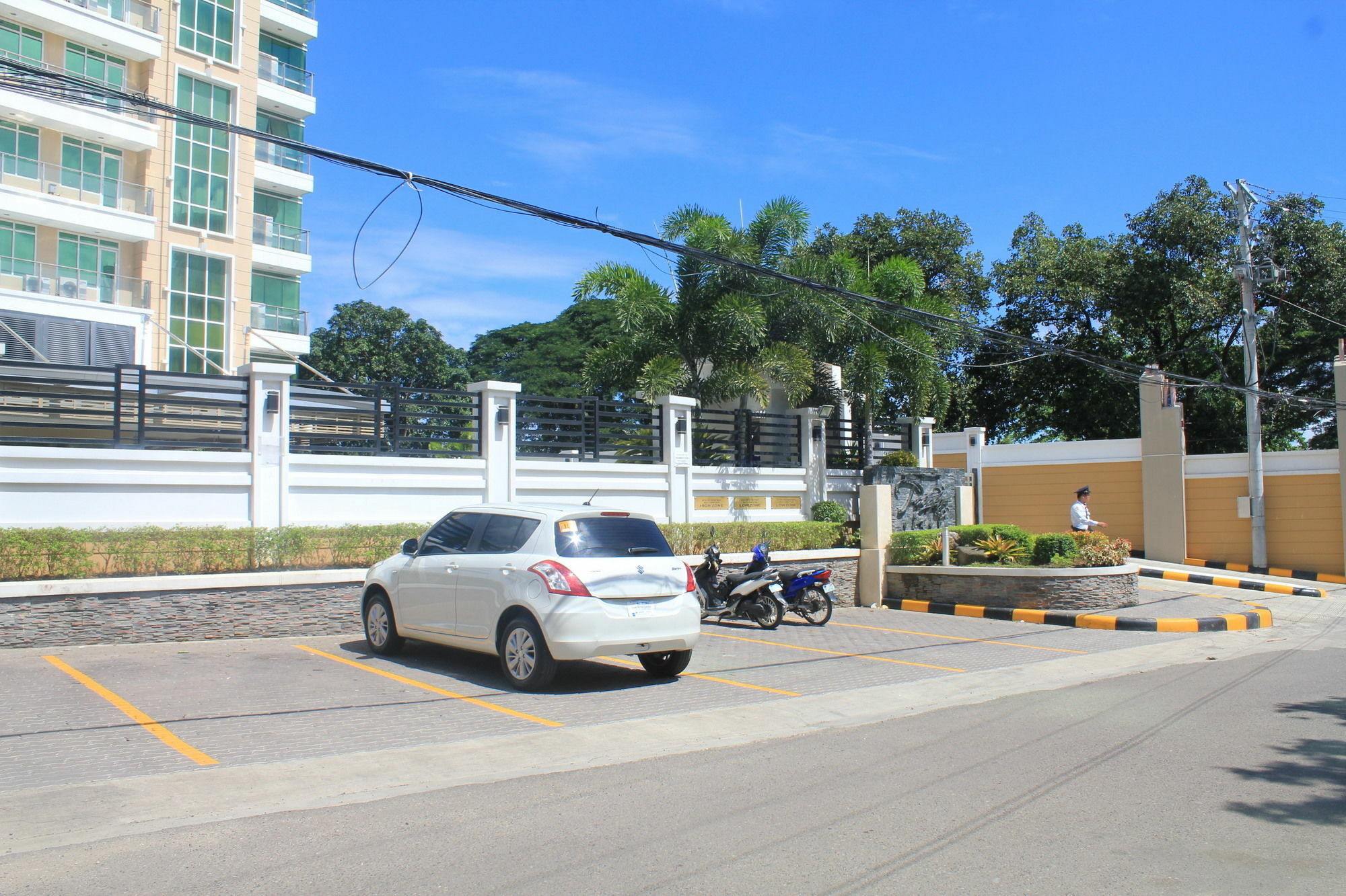 Padgett Place Prime Suites Cebu Bagian luar foto