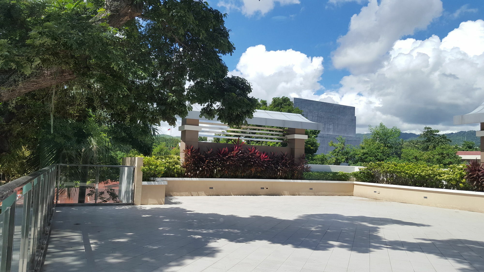 Padgett Place Prime Suites Cebu Bagian luar foto