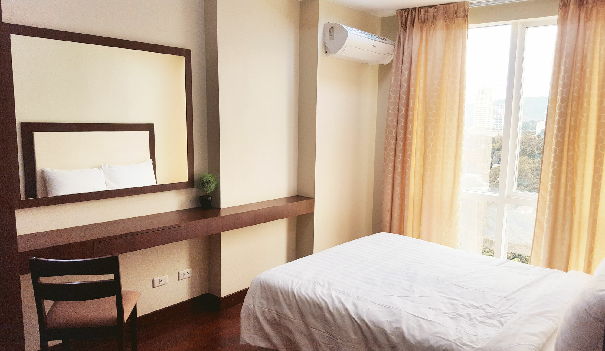 Padgett Place Prime Suites Cebu Bagian luar foto