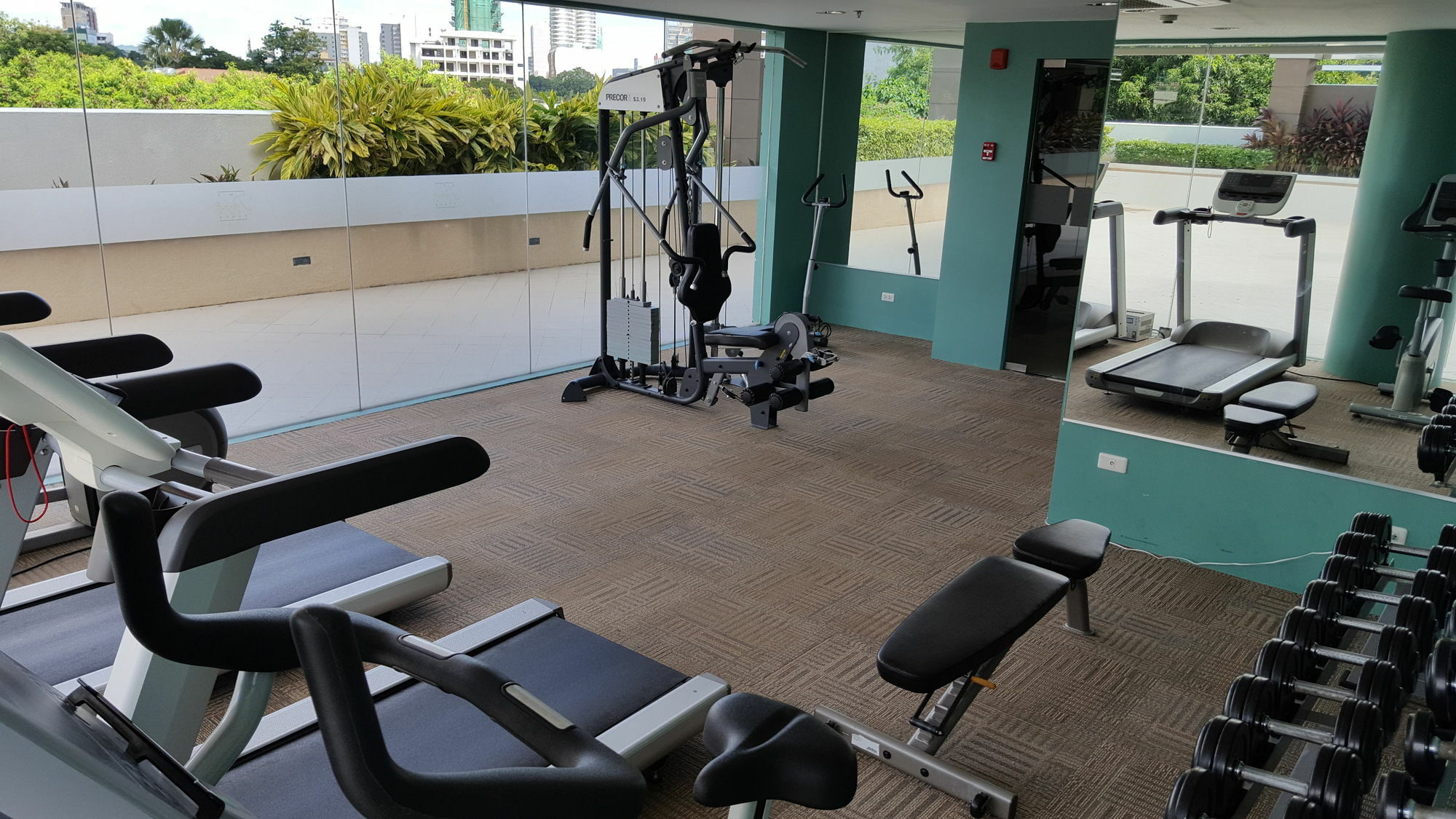 Padgett Place Prime Suites Cebu Bagian luar foto