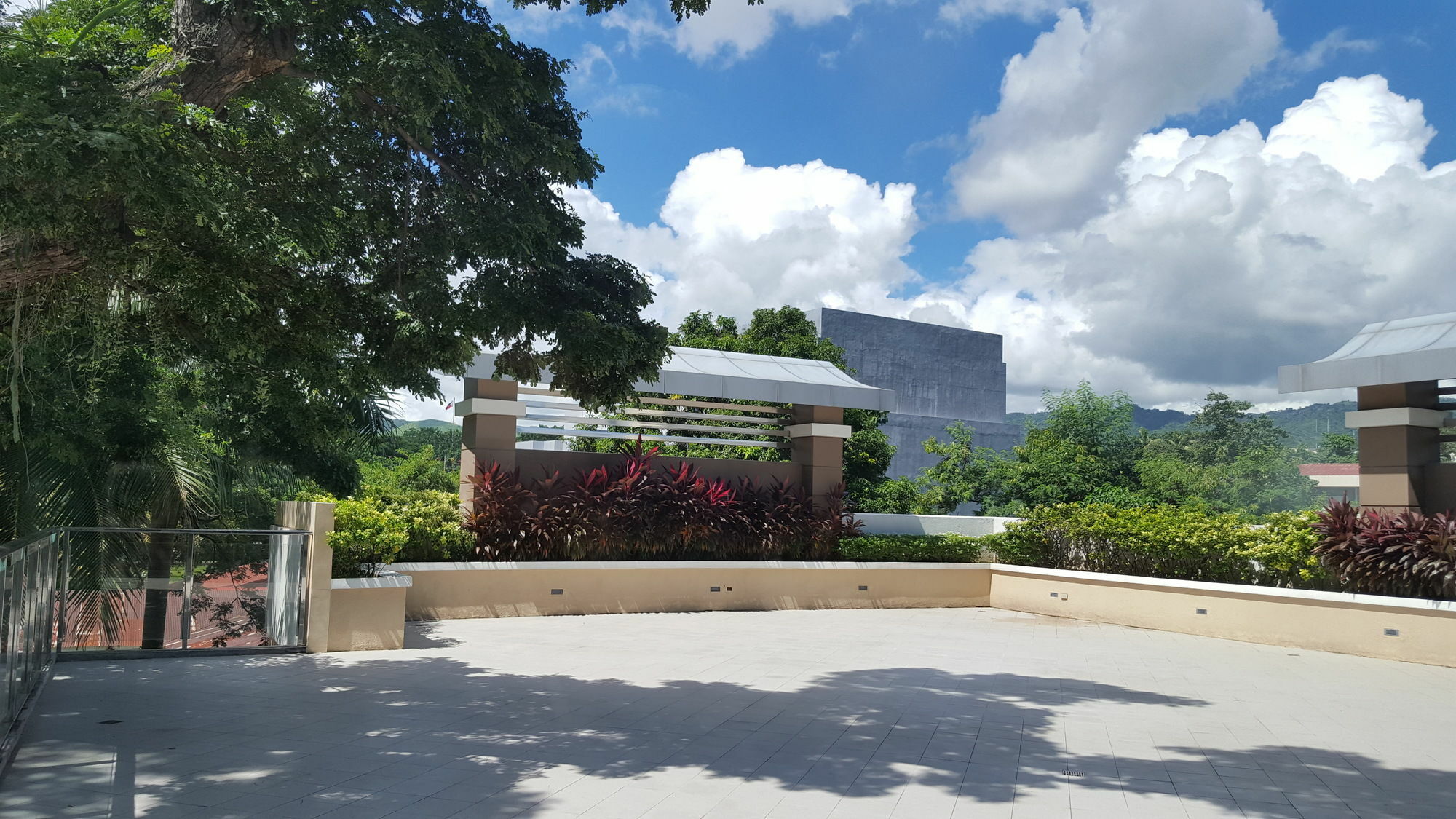 Padgett Place Prime Suites Cebu Bagian luar foto